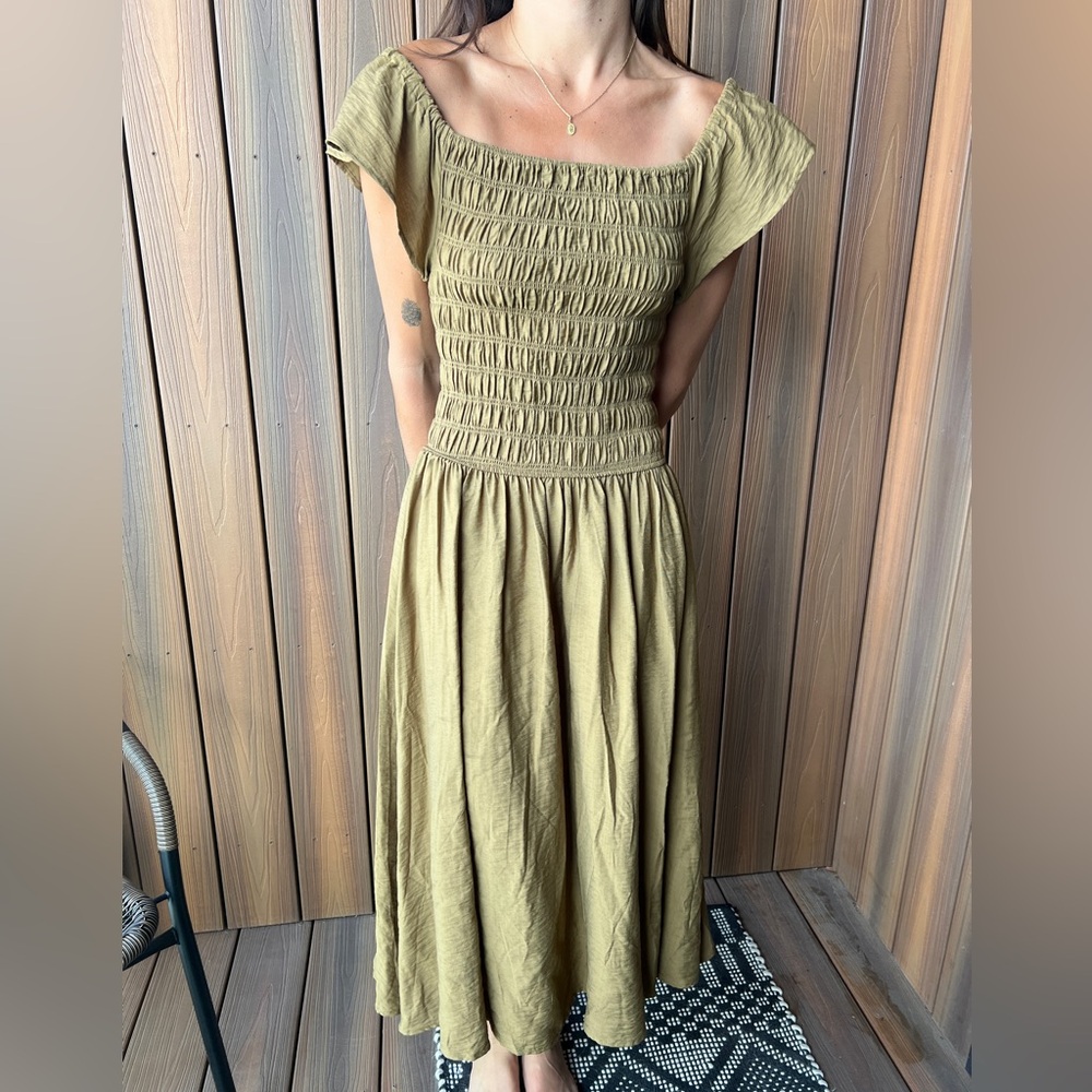 moon river ruffle midi dress